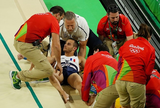 Pha gay gap chan cua VDV Phap tai Olympic hinh anh 7