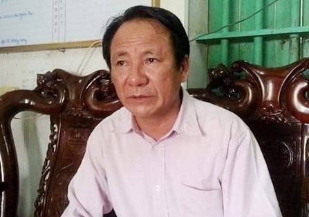 Hieu truong duoi hoc sinh tieu bay trong truong bi ky luat hinh anh 1