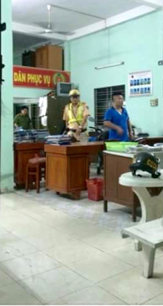  Chiến sĩ Thanh sau khi gây tai nạn ở trụ sở công an phường 