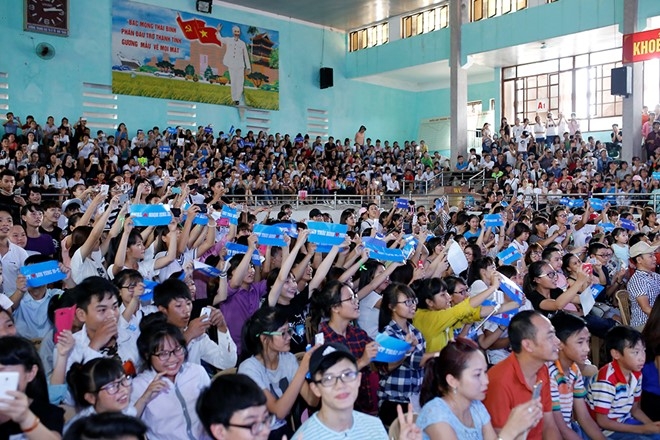 Son Tung M-TP lan dau chia se ve nhung on ao gan day hinh anh 2