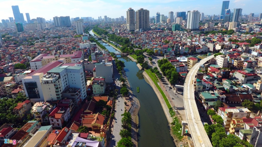 Hinh anh duong sat tren cao ngoan ngoeo xuyen thu do hinh anh 5