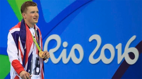 adam-peaty-cau-be-so-nuoc-gianh-hc-vang-olympic-voi-ky-luc-boi-ech-1