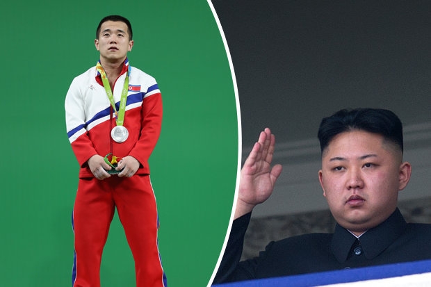 hut hcv, vdv trieu tien xin loi nha lanh dao kim jong-un hinh anh 1