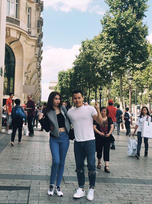ngoc-trinh-va-ong-bau-tinh-tu-sai-buoc-o-paris-2