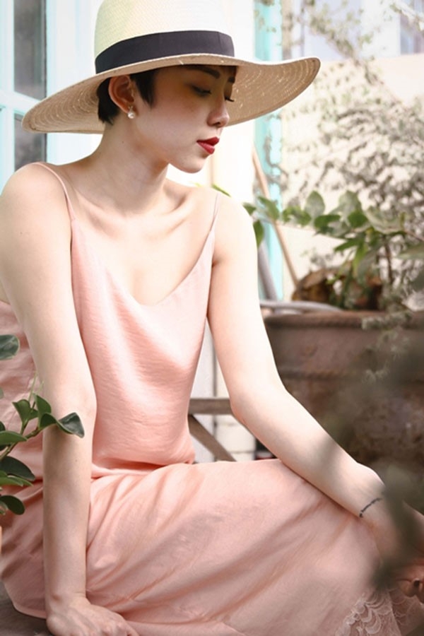 Toc Tien va mau hong pastel quyen ru hinh anh 8