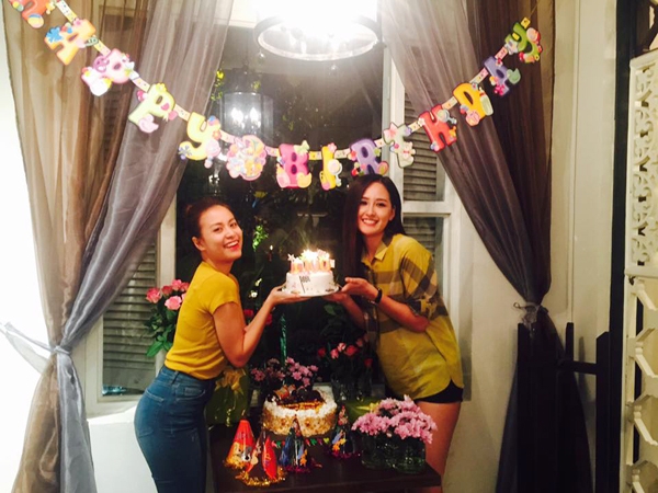 hoang-thuy-linh-don-sinh-nhat-ben-nguoi-yeu-va-nhom-ban-than-1
