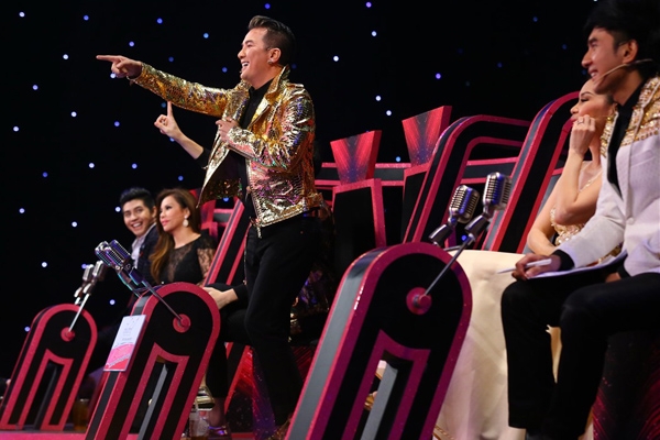 mr-dam-om-mat-cm-ly-het-lon-vi-thi-sinh-giong-phuong-thanh-3