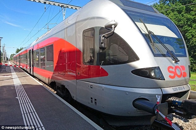 hien truong vu dam dao loan xa va phong hoa o tren tau thuy si hinh 6