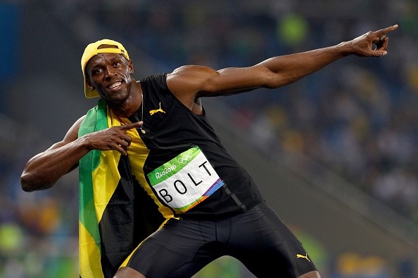 Bolt quay lai nhin doi thu khi ve nhat tao cam xuc o Olympic hinh anh 4