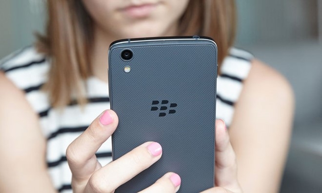 Dien thoai sieu bao mat cua BlackBerry gia 8 trieu tai VN hinh anh 1