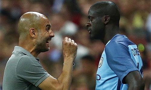 guardiola-gat-toure-khoi-tran-luot-di-play-off-champions-league