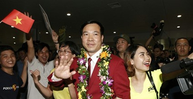 Hoàng Xuân Vinh phá kỷ lục tiền thưởng