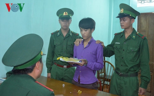 thue thieu nien 15 tuoi sang lao mua ma tuy hinh anh 1