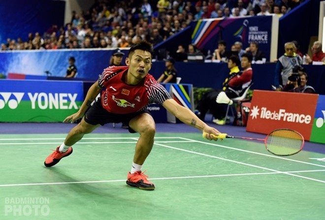 Cau long Trung Quoc bi dap tan the thong tri hinh anh 1
