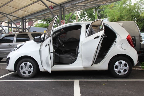 kia-morning-van-2013-nhap-luot-gia-305-trieu-8