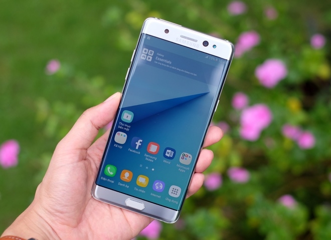 Mở hộp Galaxy Note 7 sắp bán ở Việt Nam