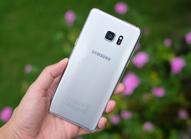 Mở hộp Galaxy Note 7 sắp bán ở Việt Nam