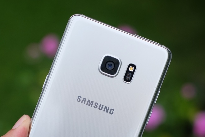 Mở hộp Galaxy Note 7 sắp bán ở Việt Nam