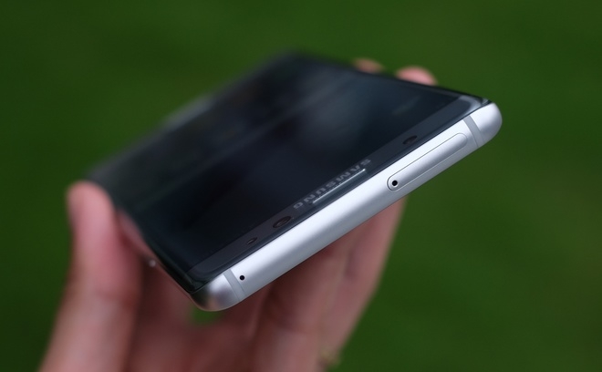 Mở hộp Galaxy Note 7 sắp bán ở Việt Nam