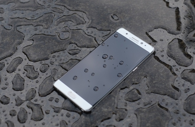 Mở hộp Galaxy Note 7 sắp bán ở Việt Nam