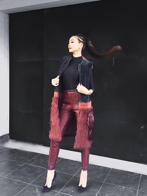 Thanh Hằng đầu tư váy áo thế nào trên 'ghế nóng' Next Top