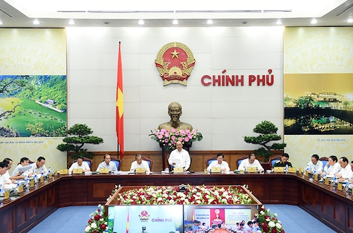 thu-tuong-xin-loi-viec-doan-xe-cong-di-vao-pho-co-hoi-an-1
