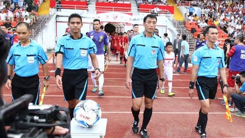 Trọng tài ngoại có tiếp tục được dùng tại V.League?