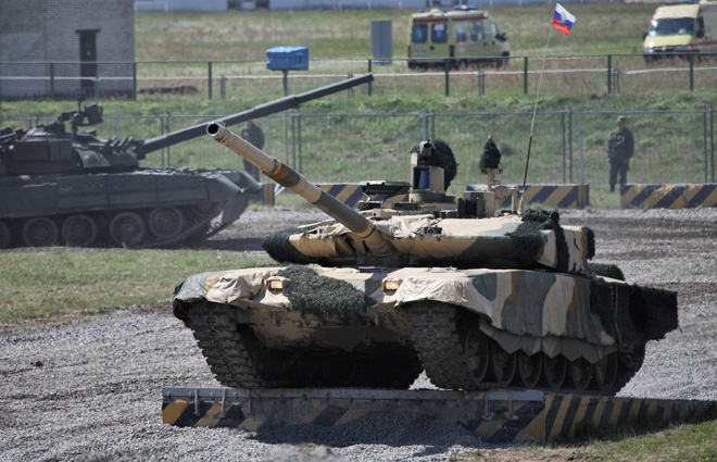 Xe tăng T-90MS lập lá chắn thép bảo vệ thủ đô Hà Nội? - Ảnh 2.