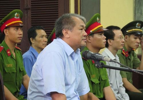 Xét xử Phạm Công Danh, Trần Ngọc Bích, Tân Hiệp Phát, Phạm Công Danh, xét xử Phạm Công Danh, Trần Ngọc Bích, Tân Hiệp Phát, đại án nghìn tỷ, nhân viên ngân hàng, đại án 9000 tỷ, Hứa Thị Phấn, Hà Văn Thắm