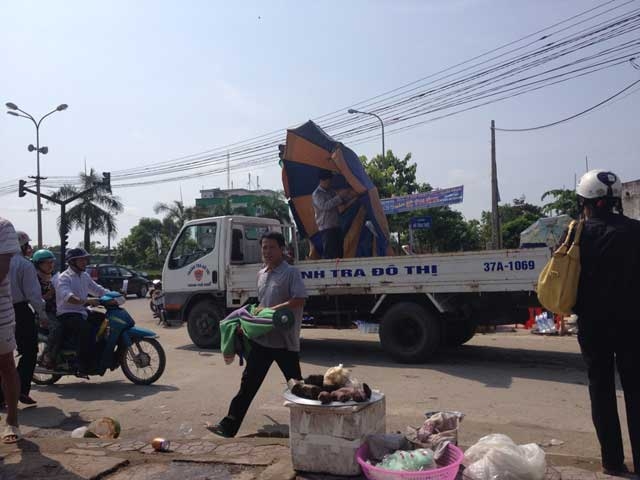bat qua tang can bo trat tu do thi nhan hoi lo hinh anh 1
