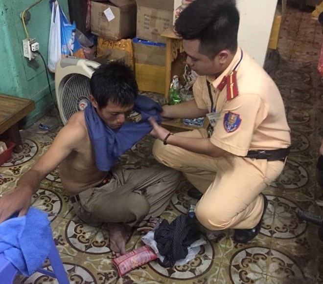 Bao cuon bay noc phong tro cua co gai tai Thai Nguyen hinh anh 10
