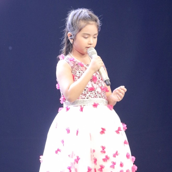 Cau be hat hoi cho kiem tien toa sang tai The Voice Kids hinh anh 7