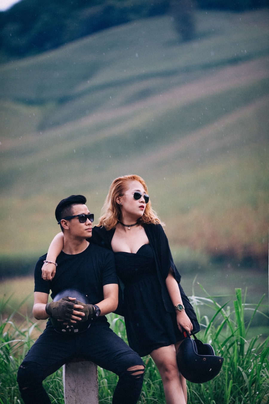 Vẻ đẹp trẻ trung, khỏe khoắn của cặp đôi mê phượt.