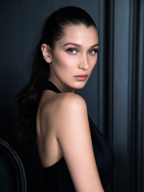 Những khoảnh khắc nóng bỏng của người mẫu Bella Hadid