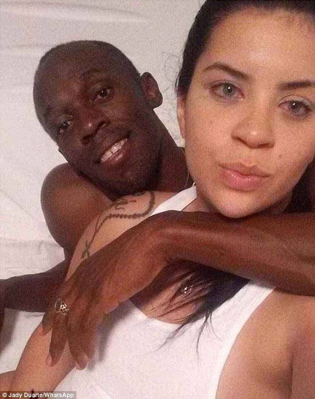  Usain Bolt lộ ảnh thân mật với cô sinh viên Jady Duarte 