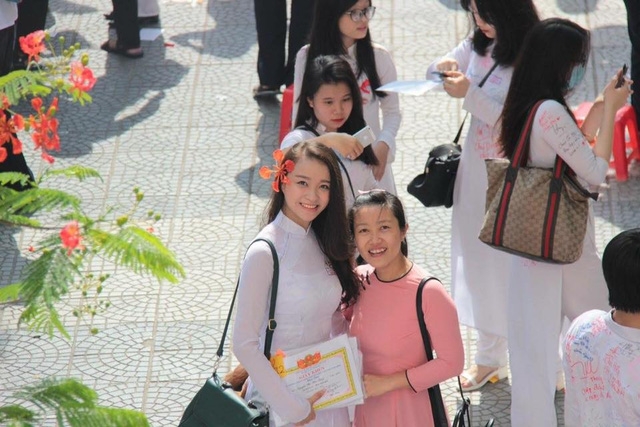  Với Như Thủy, cuộc thi HHVN 2016 là một trải nghiệm cho tuổi 18 