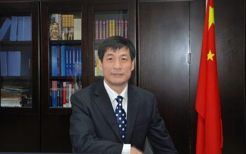 quan tham, quan tham Trung Quốc, Trung Quốc, tham nhũng, hối lộ, nhận hối lộ, của công, tiền bạc, vật chất, tài chính, gái gú, quan tham gái gú