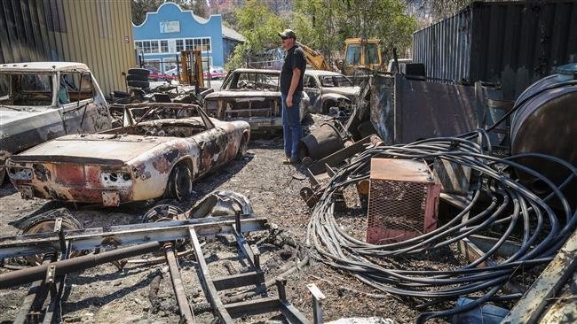 ​10.000 lính cứu hỏa chống cháy rừng ở California ​ 