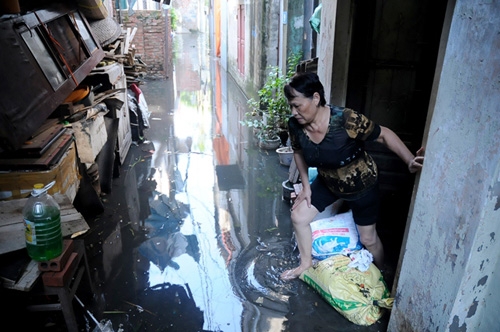 sau bao 5 ngay, nguoi ha noi van phai “di cu” vi ngap hinh anh 9