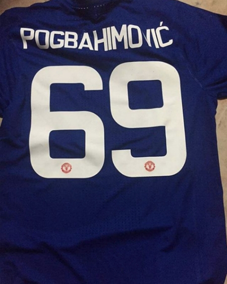 cdv-man-utd-tu-thiet-ke-ao-dau-ky-quai-pogbahimovic-69