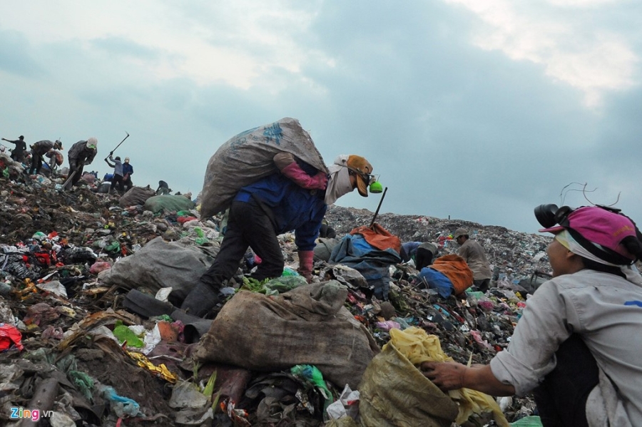 Mo phe lieu dem o bai rac khong lo hinh anh 15