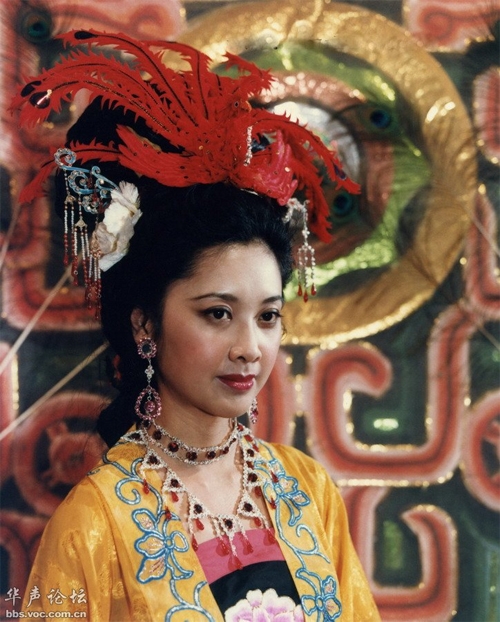 tay-luong-nu-vuong-chu-lam-van-dep-tuoi-64-5