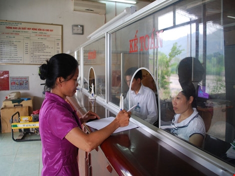 Đề xuất gửi tiết kiệm với mức... tượng trưng - 1