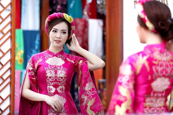 Thụy Vân chọn váy làm MC chung kết Hoa hậu Việt Nam