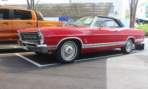 ford-galaxie-500-xl-doi-1963-rao-gia-850-trieu-dong