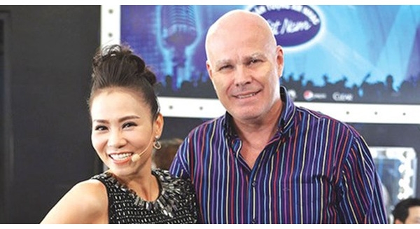 Khi “đại gia” showbiz trước tâm bão dư luận