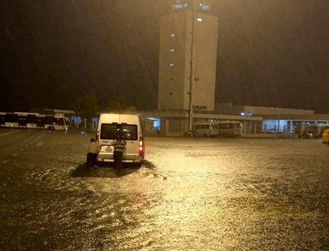 Lanh dao san bay Tan Son Nhat phu nhan chuyen ngap nang hinh anh 7
