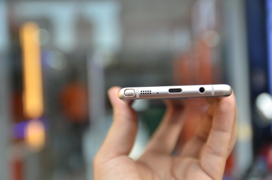 Mo hop Galaxy Note 7 mau xanh gia 21,9 trieu tai VN hinh anh 5
