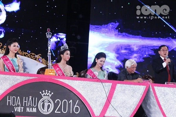 BTC Hoa hậu Việt Nam 2016 khẳng định không hề có chuyện thí sinh biết trước câu hỏi ứng xử.