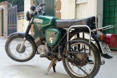 tivi, xe đạp Thống Nhất, mũ cối, tài sản, quạt điện, xe máy, đại gia, thú chơi, Hà Nội